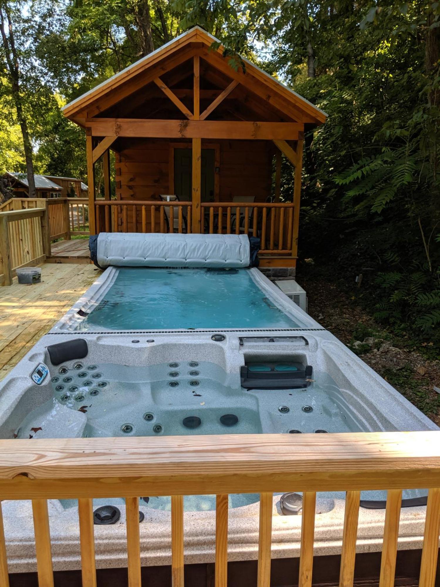 River Cabin Hot Tub & Swim Spa Near Downtown Chattanooga Kültér fotó