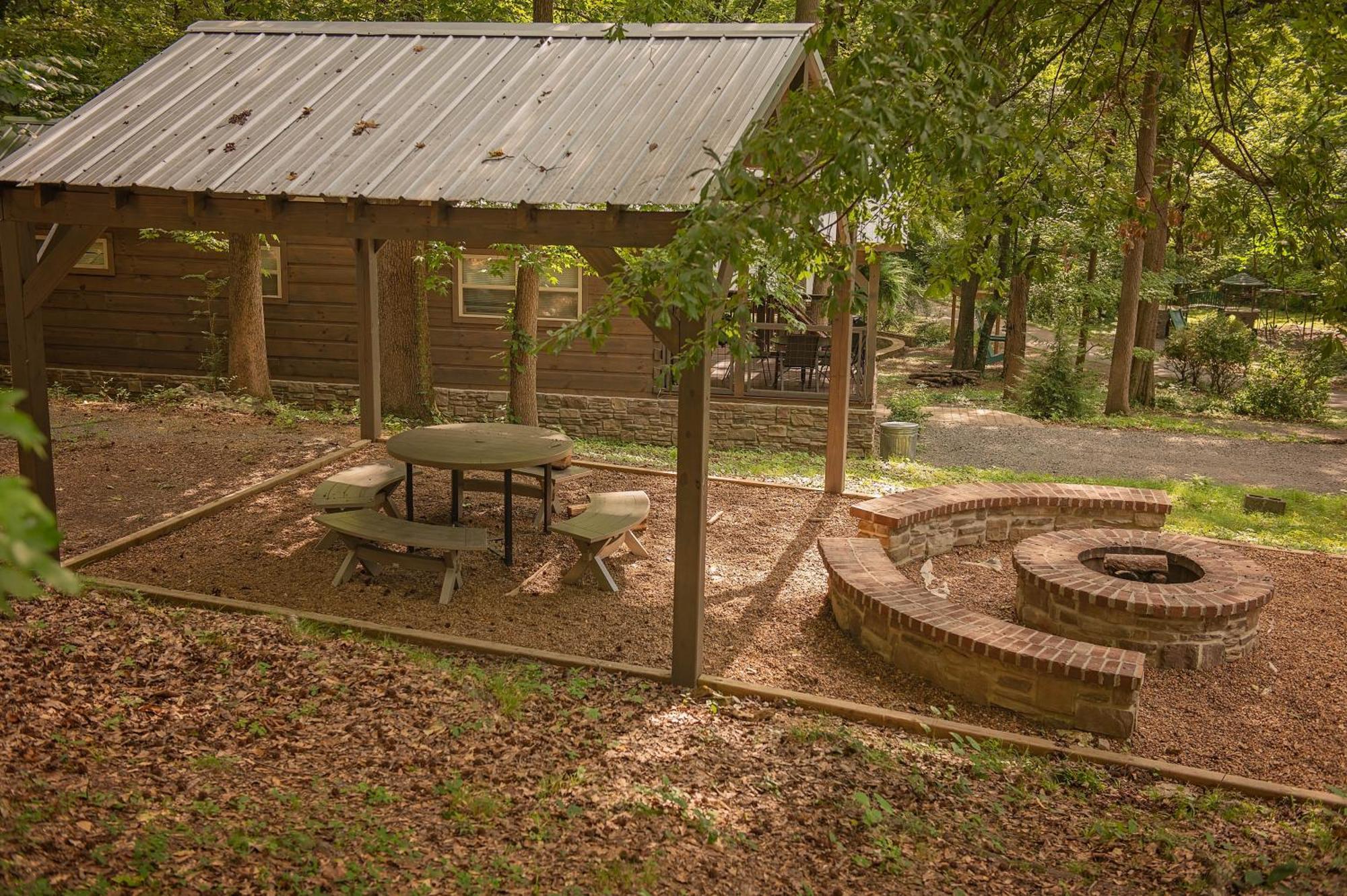 River Cabin Hot Tub & Swim Spa Near Downtown Chattanooga Kültér fotó